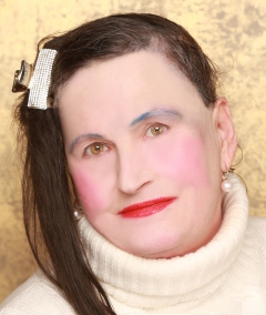 Medium Sarah